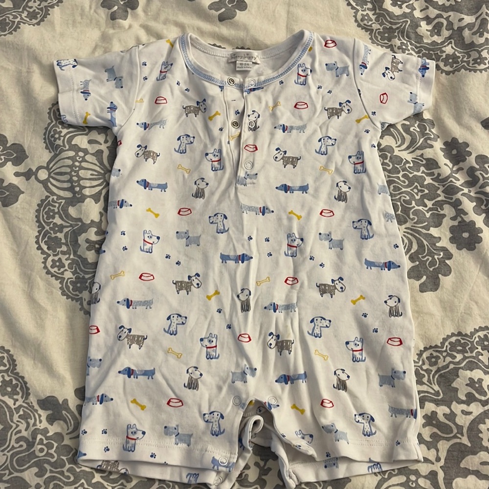 Kissy kissy onesie